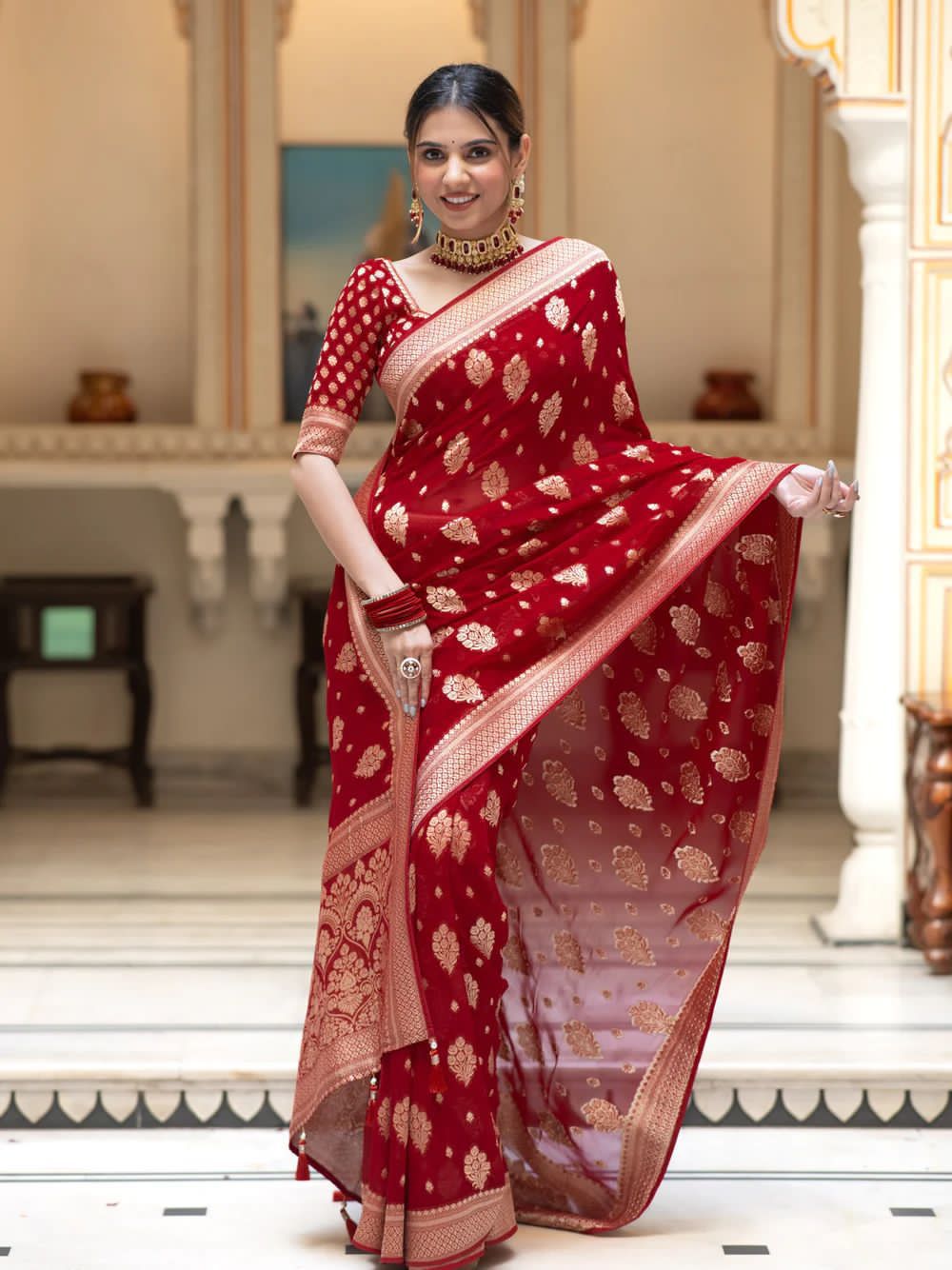 Exquisite Banarasi Khadi Dola Saree with Jacquard Weaving and Rich Pallu