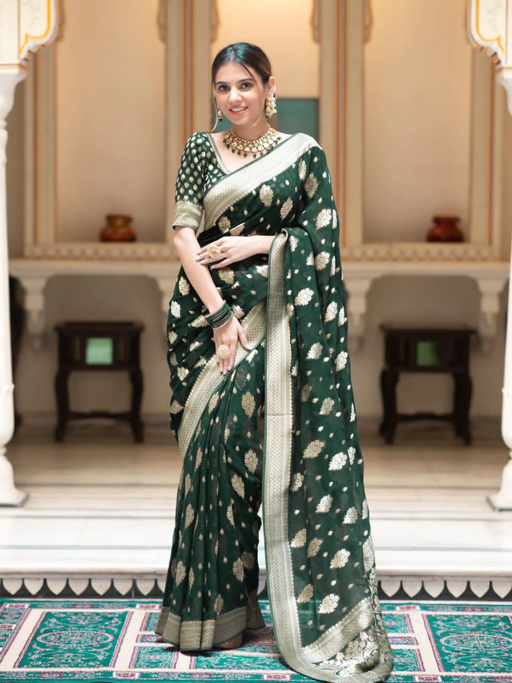 Exquisite Banarasi Khadi Dola Saree with Jacquard Weaving and Rich Pallu