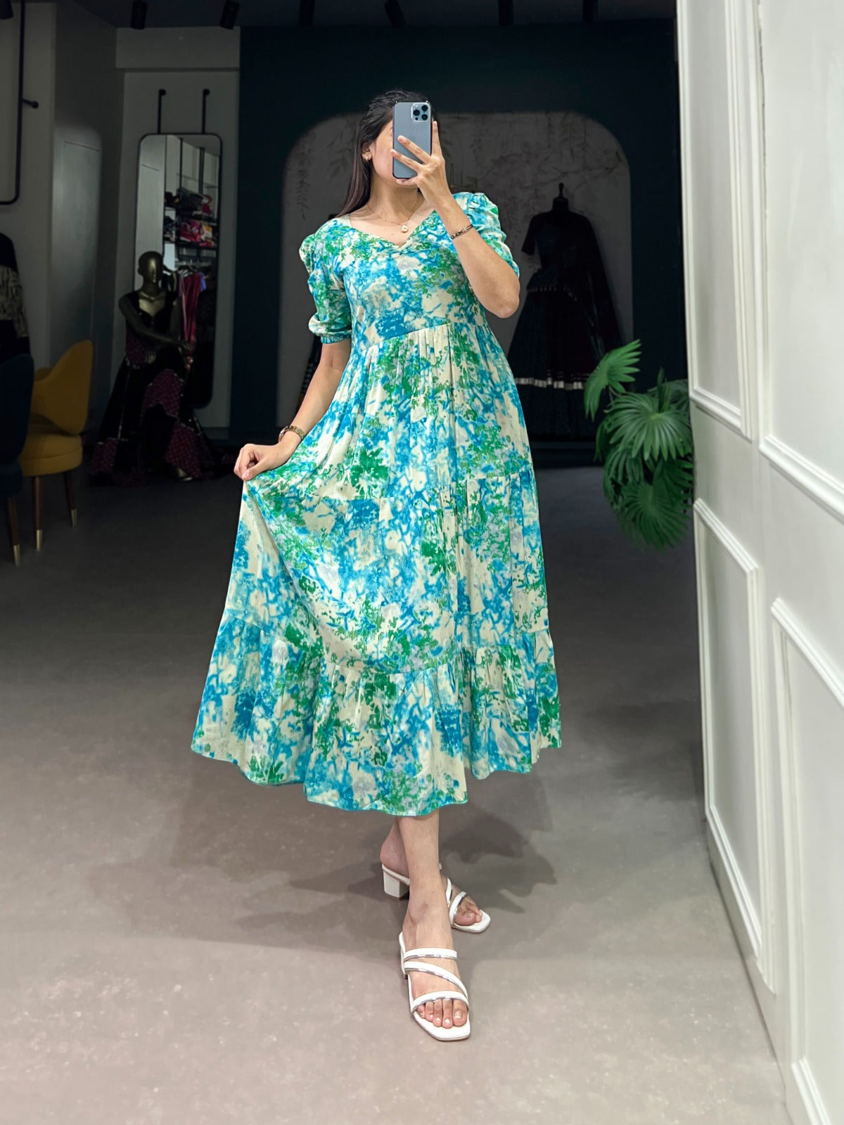 Endless Elegance: Stunning Rayon Frock